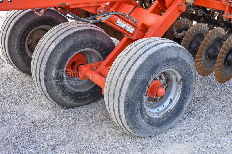 Tillage  2013 KUHN KRAUSE 8000-25  Photo